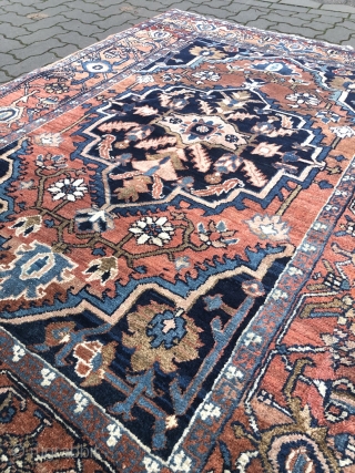 Antique Persian Heriz rug, small size: 190x140cm / 6'3''ft x 4'6''ft                      