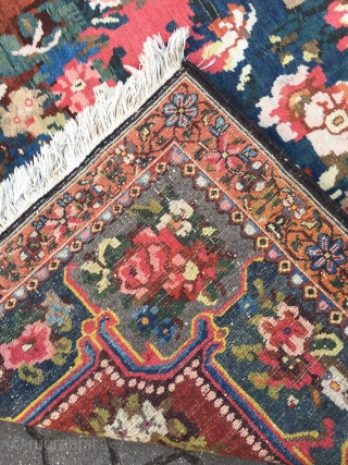 Fine antique Persian Bakhtiary rug with a classical flower or so called Golfarang design, good condition, size: ca. 235x165cm / 7'7''ft x 5'4''ft , age: circa 1920.
      