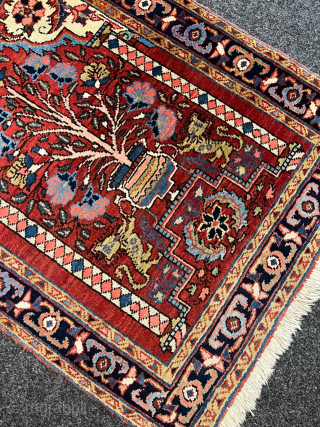 A lovely small antique Persian Heriz prayer rug with lions. Size: ca. 95x75cm / 3‘1ft by 2‘5ft  http://www.najib.de              