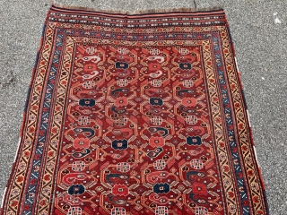 Antique tribal rug woven by Khamseh tribes of Southpersia, size: ca. 270x145cm / 8’9ft by 4’8ft http://www.najib.de                