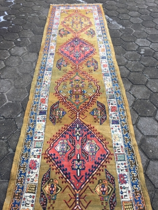 Antique camel ground Persian Sarab runner, very decorative. Size: ca 500x100cm / 16'4'' x 3'3''ft                  