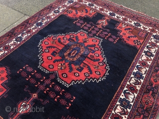 A lovely small antique Southpersian Afshar rug, beautiful drawing. Size: 147x113cm / 4'8''ft x 3'7''ft                  