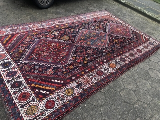 Beautiful antique Qashqai tribal rug from Southwest Persia, large size: 305x105cm / 10ft x 6'1''ft                  