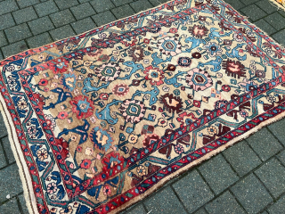 Antique Persian Bidjar rug, beautiful camel field color. Wool foundation, size: 178x118cm / 5’9ft by 3‘9ft http://www.najib.de                