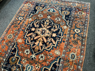 A very nice small antique Persian Heriz rug, size ca. 190x140cm / 6’3ft by 4‘6ft http://www.najib.de
                 