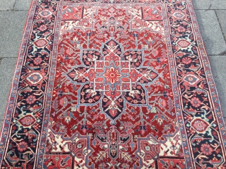 Fine Persian Heriz rug, very good condition, small size: 195x145cm / 6'4''ft x 4'8''ft                   