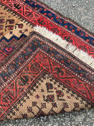 A lovely small antique Baluch (Balisht?), size: ca. 95x63cm / 3’2ft by 2’1ft  http://www.najib.de                  