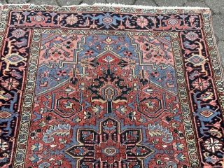 A small antique Persian Heriz rug, size: ca. 200x150cm / 6’5ft by 5ft                    