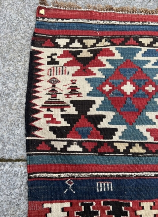 A colorful antique Caucasian Shirvan kilim from the 19th century, size: ca. 305x160cm / 10ft by 5‘3ft a few tiny old moth holes, otherwise good condition.       