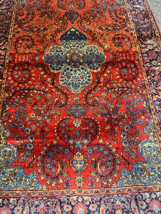 A fine antique Kashan rug from the prestigious Atashoglu workshop. Age: circa 1920. Very fine kurk wool, size: ca. 210x125cm / 7ft by 4‘2ft http://www.najib.de        