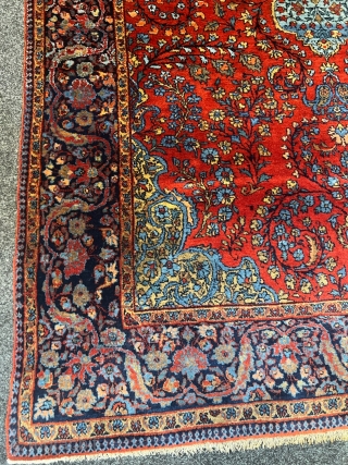 A fine antique Kashan rug from the prestigious Atashoglu workshop. Age: circa 1920. Very fine kurk wool, size: ca. 210x125cm / 7ft by 4‘2ft http://www.najib.de        