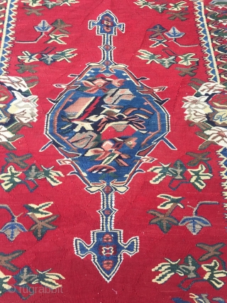 Fine antique Persian Bidjar kilim with roses pattern, size: 200x140cm / 6'6''ft x 4'6''ft                   