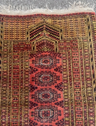 Rare antique Turkmen prayer rug or so called Salachak / Namazlik, size: ca. 120x83cm / 4ft by 2’8ft age: circa 1900            