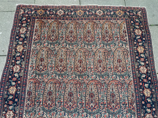 A fine antique Persian Senneh rug, beautiful drawing of the Boteh design. Size: circa 200x145cm / 6‘6ft by 4‘8ft http://www.najib.de             
