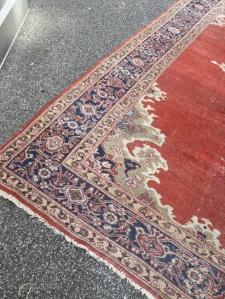 A highly decorative antique Persian Sultanabad carpet in original vintage condition, size: ca. 360x290cm / 11’8ft by 9’5ft               