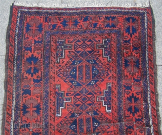 Antique Baluch rug with beautiful "crab" border. Size:150x98cm / 4'9''x3'2'' Generally good condition except for two little folds.               