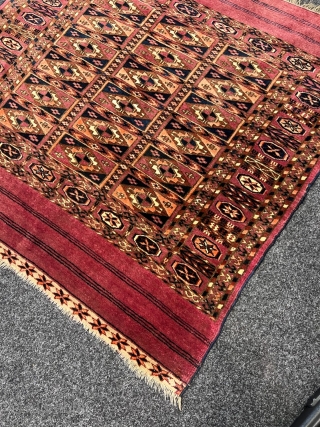 Antique Turkmen Tekke dowry rug. Age: 19th century, all natural dyes. Squarish Size 97x97cm / 3‘2ft by 3‘2ft http://www.najib.de              