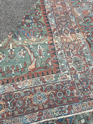 A highly decorative antique Persian Sultanabad carpet. Size: circa 430x300cm / 14ft by 9’8ft beautiful light pastel colors, very nice soft green field color, soft color transition. Although it may show some  ...