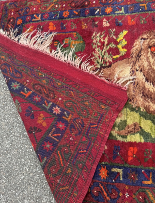 Antique Central Anatolian Sivas Lion rug, early 20th century. Size: circa 220x105cm / 7,2ft by 3,5ft  http://www.najib.de               