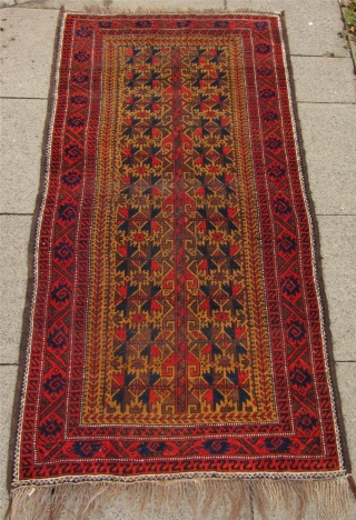 Antique camel ground Baluch rug with lots of animals. Nice collector´s piece . Size : ca 180cm x 90cm / 6' x 3'          