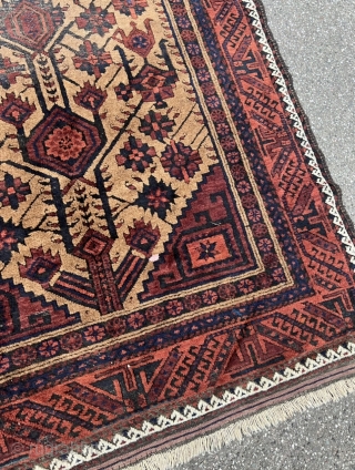 Antique Ferdows Baluch rug from the 19th century, beautiful drawing. Size: ca. 215x122cm / 7ft by 4ft Very nice collector’s item. The black in the middle is corroded. www.najib.de    