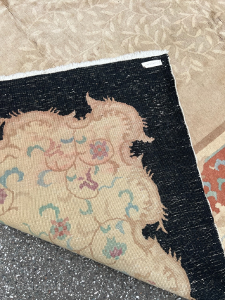 Antique Chinese Art Déco carpet from the 1920s. With its bold yet sophisticated aesthetic, it embodies the timeless elegance of the Art Deco style popular in Europe and the United States in  ...