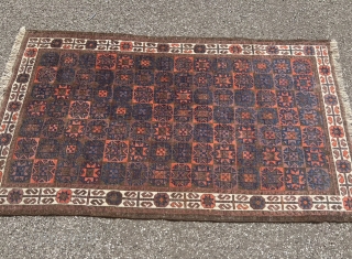 A very nice antique Baluch rug, unusual star design and beautiful white border. 19th century, size: ca. 167x95cm / 5‘5ft by 3‘1ft           