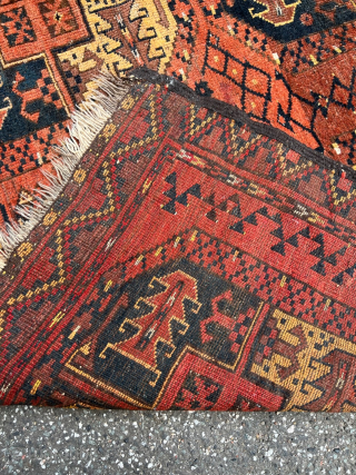 A lovely small antique Turkmen Ersari rug from the Amu Darya region. Size: 185x137cm / 6‘1ft by 4‘5ft http://www.najib.de You can also contact us through Whatsapp or telephone: +49 177 8850135  