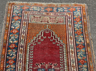 Rare antique Caucasian Karabagh prayer rug. The border pattern can be seen as a field design in many Gol Farang Karabagh rugs. Age: circa 1900. Size: circa 180x130cm / 6ft by 4,3ft  ...