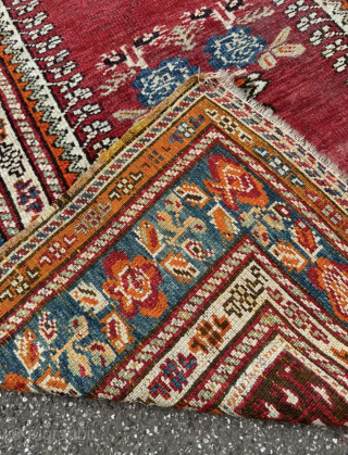 Rare antique Caucasian Karabagh prayer rug. The border pattern can be seen as a field design in many Gol Farang Karabagh rugs. Age: circa 1900. Size: circa 180x130cm / 6ft by 4,3ft  ...
