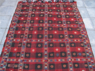 Not a scottisch kilt :-) Antique Caucasian Verneh kilim. Size: 300x170cm / 9'9``ft x 5'6''ft  www.najib.de                