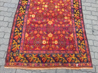 Antique Caucasian Karabagh long rug. Very good condition. Size: ca. 285x130cm / 9'4'' x 4'3''ft , Age: circa 1900, www.najib.de             