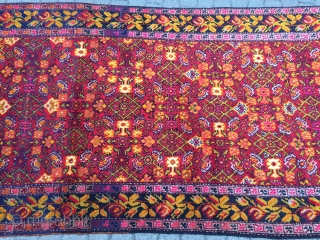 Antique Caucasian Karabagh long rug. Very good condition. Size: ca. 285x130cm / 9'4'' x 4'3''ft , Age: circa 1900, www.najib.de             