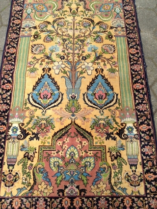 Antique Persian Tabriz (?) rug from the 1920´s, size: 160x95cm / 5'2''ft x 3'1''ft, nice design and beautiful yellow ground color, some light wear in the middle. www.najib.de     