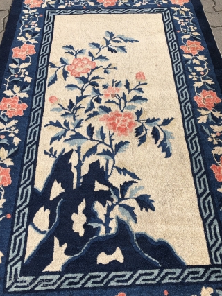 A lovely small antique Chinese Pao Tao rug, good condition. Size: 150x95cm / 5ft x 3'1''ft Would make a great wall hanging           