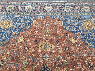 a fine Persian Tabriz carpet with an elegant drawing, fine quality. Oversize: 520x355cm / 17'1''ft x 10'7''ft Age: circa 1910, good condition. www.najib.de          