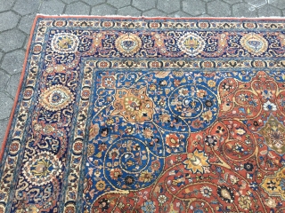a fine Persian Tabriz carpet with an elegant drawing, fine quality. Oversize: 520x355cm / 17'1''ft x 10'7''ft Age: circa 1910, good condition. www.najib.de          