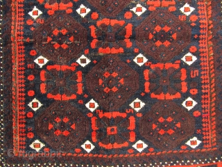 Fantastic antique Baluch bagface with Mina-Khani design. Size : ca 73cm x 64cm ( 2'4'' x 2'1''). Great collector´s piece.             