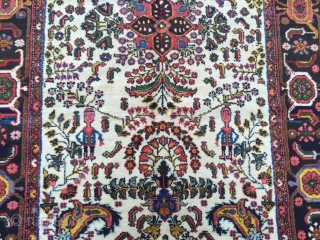 Antique Persian Bakhtiary Kelley, lovely details like men on horses, size: ca. 490x150cm / 16'1''ft x 4'9''ft , age: circa 1920
            