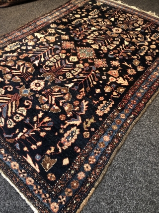 Antique Persian Lilian rug, size: 180x135cm / 6ft by 4'4''ft good condition, little old repair at one corner.               