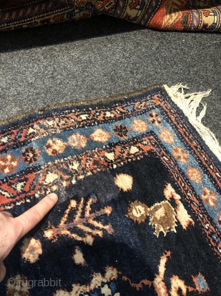 Antique Persian Lilian rug, size: 180x135cm / 6ft by 4'4''ft good condition, little old repair at one corner.               