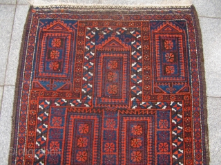 Antique Baluch prayer rug . Size : ca 150cm x 87cm (5' x 2'9''). Nice collector´s piece.                