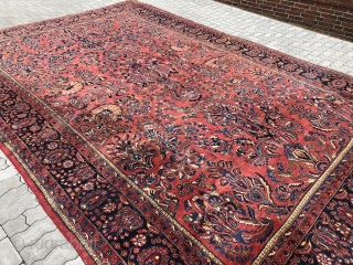 This big antique Persian Saruk carpet or so called "American Saruk" came out of an old German estate. It is very decorative and has a large size: circa 495x340cm /  16'3''ft  ...