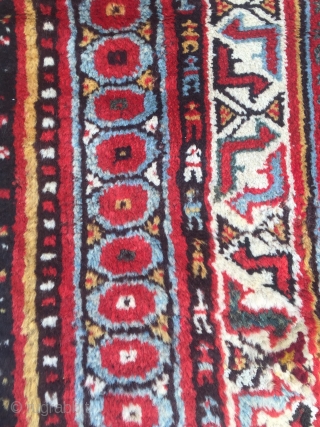 Antique Southpersian Luri tribal rug with beautiful colors, glossy wool and people in the border, size: ca. 260x165cm / 8'5''ft x 5'4''ft , age: 19th century       