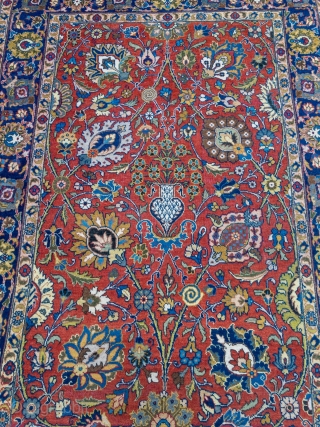 Antique Persian Tabriz rug, age: circa 1920. Size: 195x140cm / 6'4''ft x 4'6''ft                    