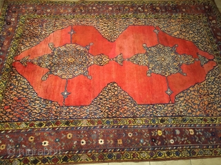 Antique Persian Neiriz (?) rug with two inscriptions at the top, beautiful drawing, wool foundation. Size: ca. 270x200cm / 8'8''ft x 6'5''ft           