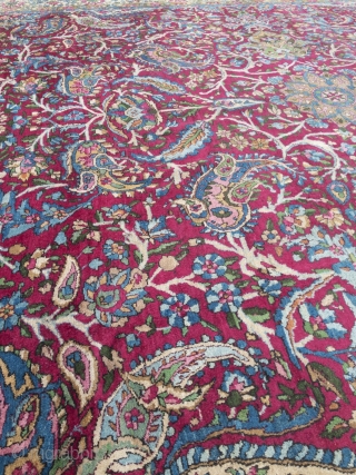 Fine antique Persian Kirman Ravar carpet. Size: 380x275cm / 12'5''ft x 9'1''ft, little old moth damage in the border (see picture)            