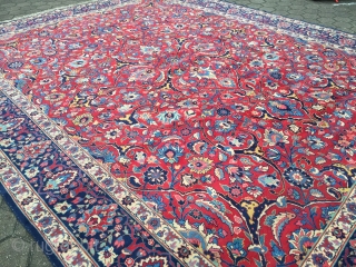 Large antique Persian Tabriz carpet from the 1920´s, very decorative. Size: ca. 465x370cm / 15'3''ft x 12'2''ft                