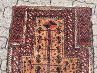 Beautiful antique Baluch prayer rug, nice collectors piece. Size: 140x80cm / 4'6''ft x 2'7''ft 
                  