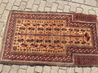 Beautiful antique Baluch prayer rug, nice collectors piece. Size: 140x80cm / 4'6''ft x 2'7''ft 
                  